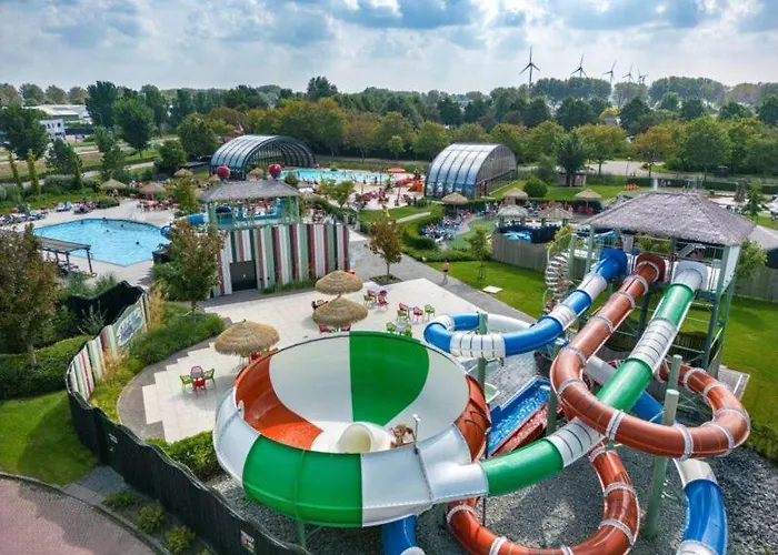 Camping Stacaravan 161 Bongerd 5 Sterren Gezin 5 Personen Maximaal 2 Volwassenen Tuitjenhorn