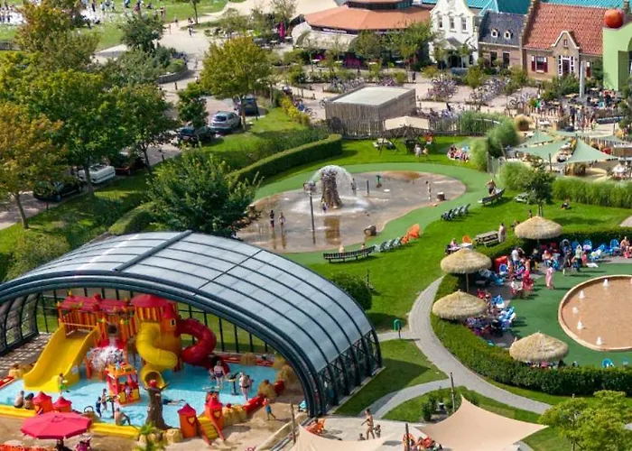 Stacaravan 161 Bongerd 5 Sterren Gezin 5 Personen Maximaal 2 Volwassenen * Tuitjenhorn